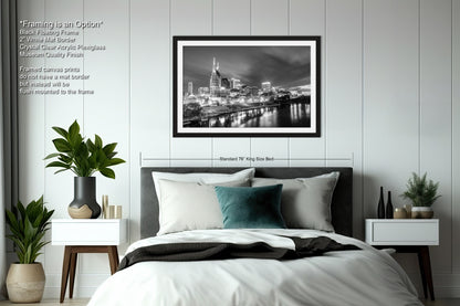 a black and white photo of a city skyline